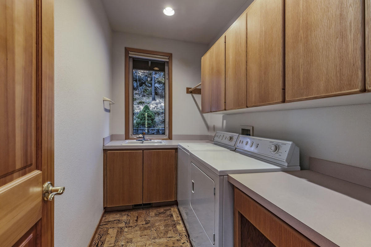 River Bluff Estate - Residential