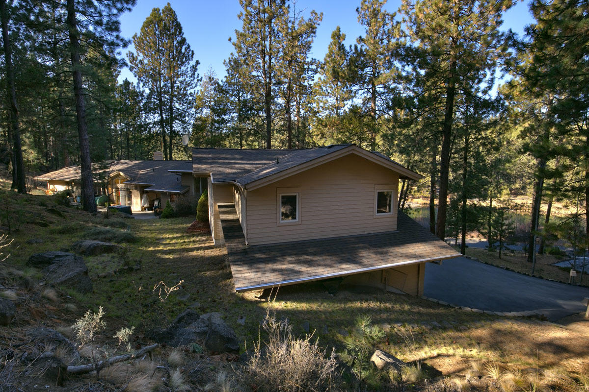 River Bluff Estate - Residential