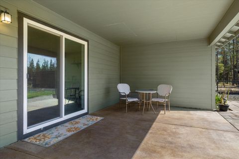 Tiny photo for 16245 Sparks Drive, La Pine, OR 97739 (MLS # 220209722)