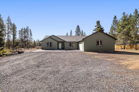 Tiny photo for 16245 Sparks Drive, La Pine, OR 97739 (MLS # 220209722)