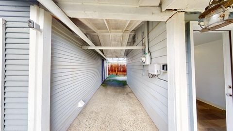 Tiny photo for 744 NW 2nd Street, Grants Pass, OR 97526 (MLS # 220213049)