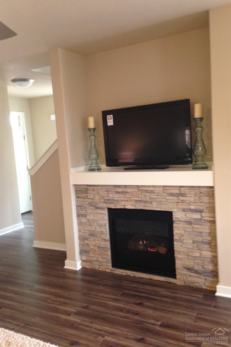 8th Street Cottages - Residential