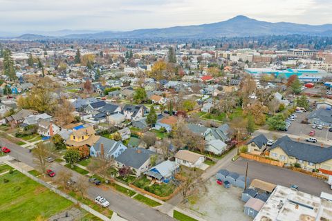 Tiny photo for 16 Quince Street, Medford, OR 97501 (MLS # 220212537)