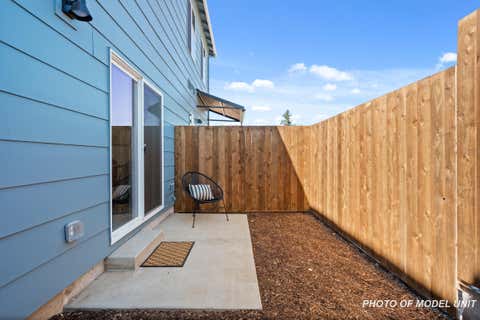 Tiny photo for 2024 Sunset Drive #2, Medford, OR 97501 (MLS # 220227062)