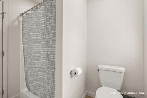 Tiny photo for 2024 Sunset Drive #2, Medford, OR 97501 (MLS # 220227062)