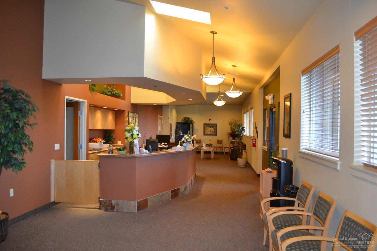 CLAR - Commercial Sale