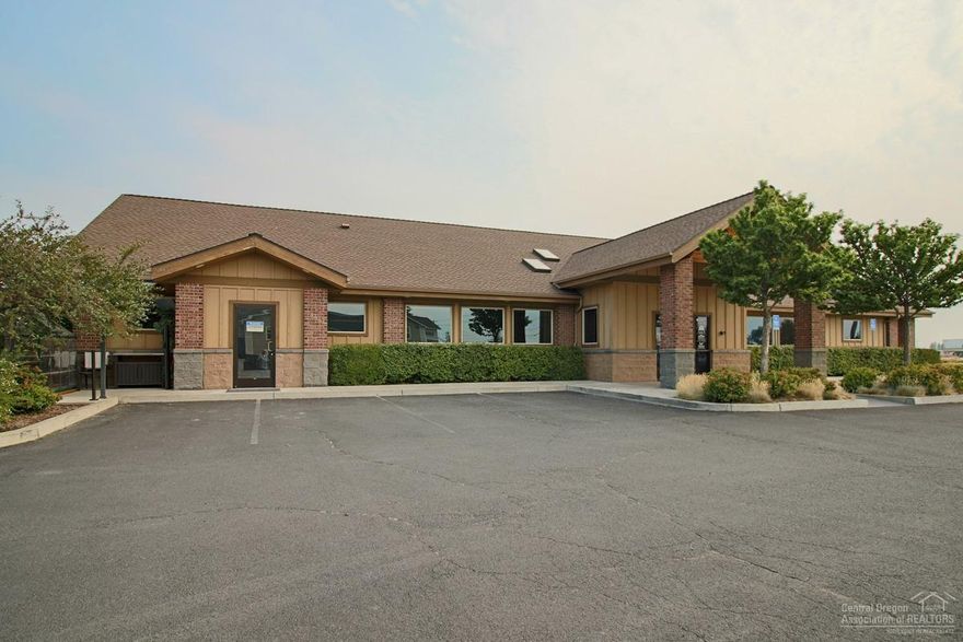 Class A Medical building ideally located across the street from St. Charles Redmond Hospital. Highly visible from Hwy 97. Efficient floorplan for multiple physicians. Surrounded by St. Charles Redmond future expansion land. Existing short-term lease offers great owner-user opportunity.