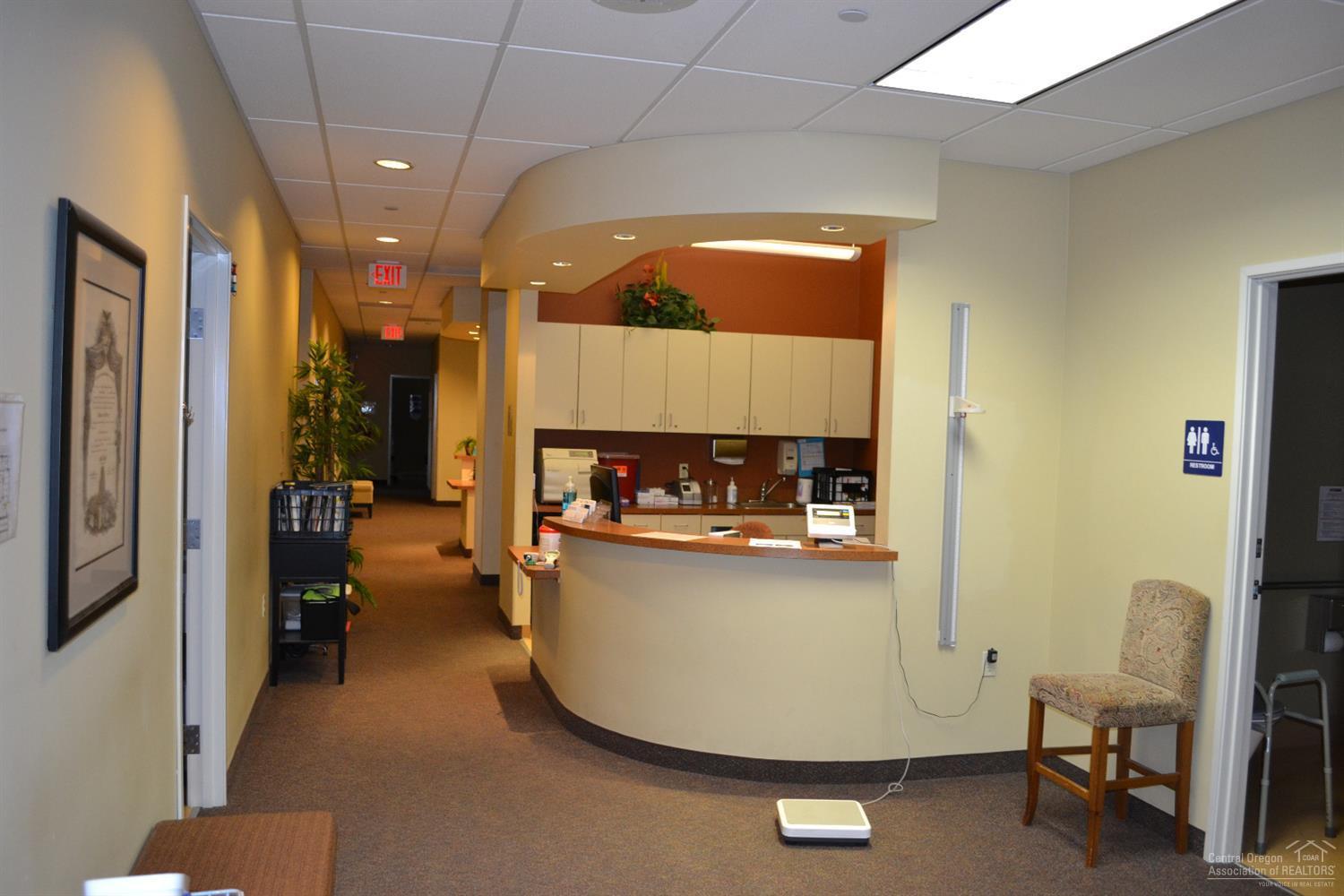 CLAR - Commercial Sale