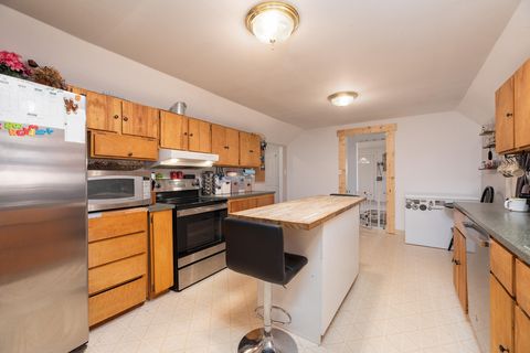 Tiny photo for 544 NE Garner Street, Prineville, OR 97754 (MLS # 220214992)