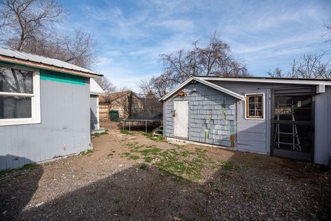 Tiny photo for 544 NE Garner Street, Prineville, OR 97754 (MLS # 220214992)