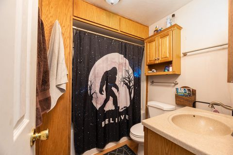 Tiny photo for 544 NE Garner Street, Prineville, OR 97754 (MLS # 220214992)