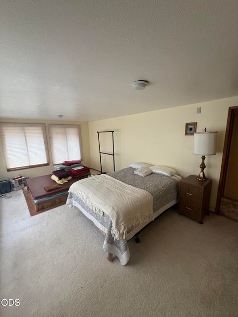 Tiny photo for 2080 Terrace Avenue, Klamath Falls, OR 97601 (MLS # 220222623)