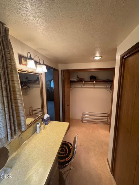 Tiny photo for 2080 Terrace Avenue, Klamath Falls, OR 97601 (MLS # 220222623)