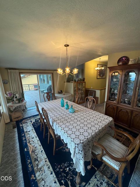 Tiny photo for 2080 Terrace Avenue, Klamath Falls, OR 97601 (MLS # 220222623)