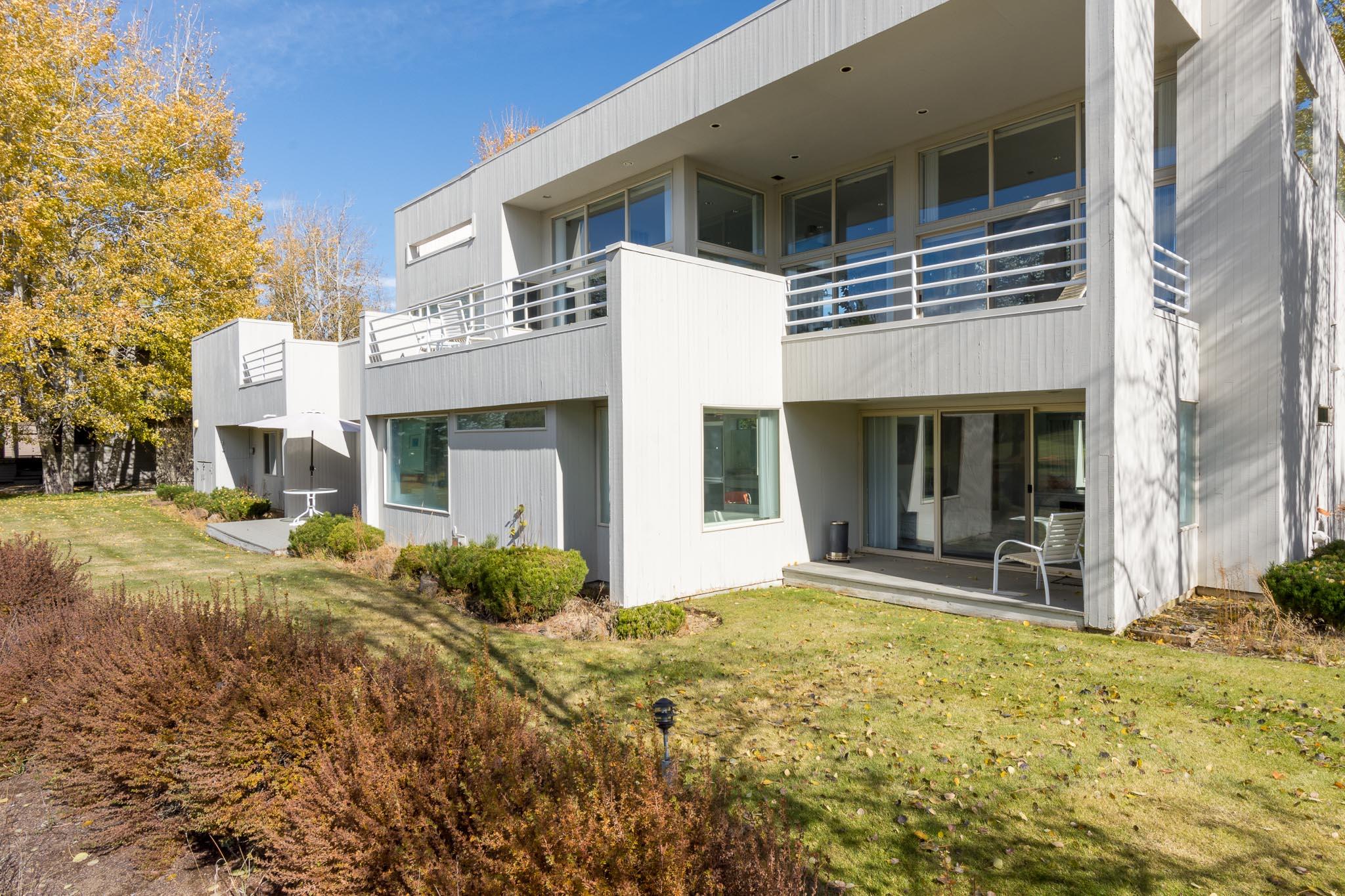 Fairway Point Villag - Residential