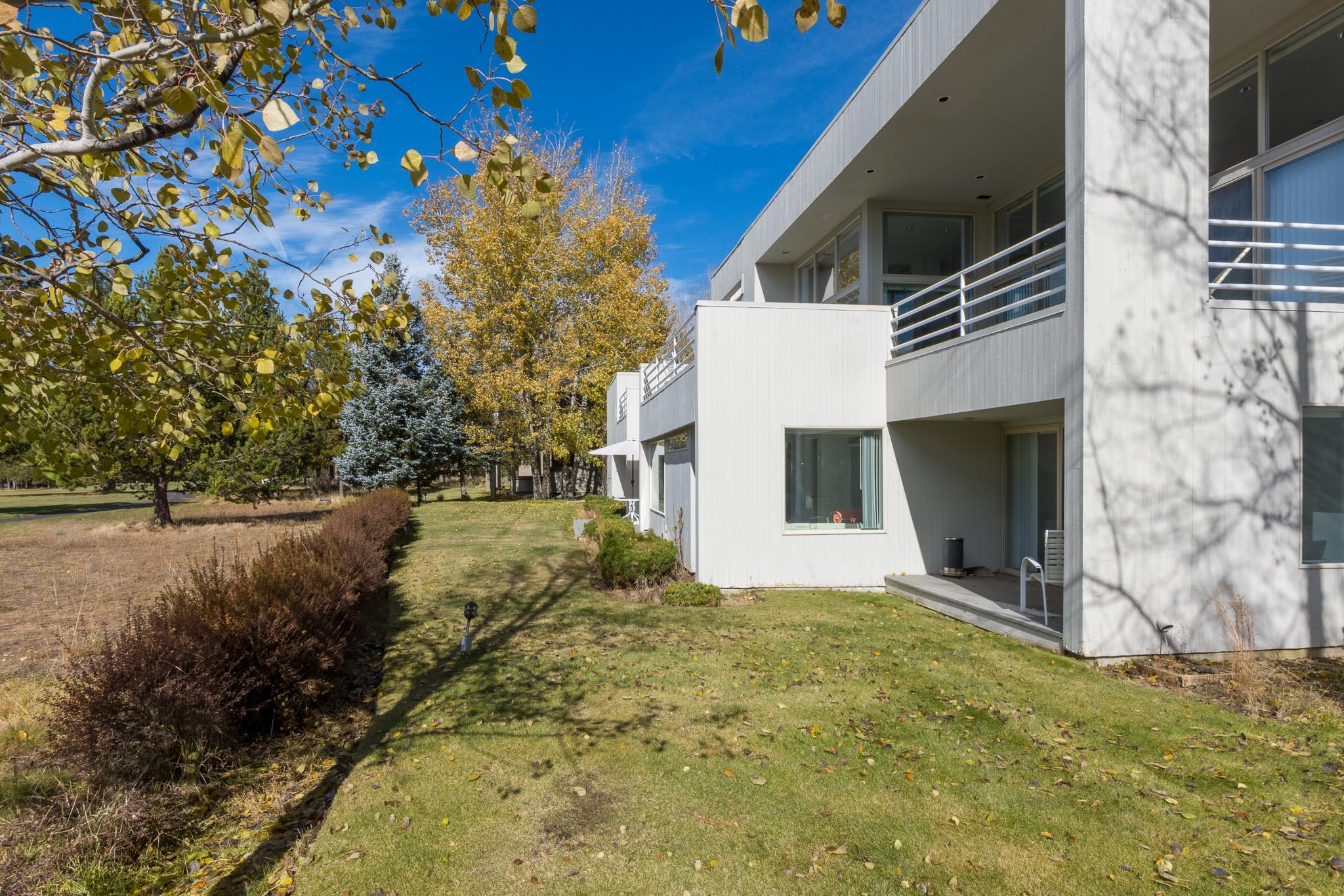 Fairway Point Villag - Residential