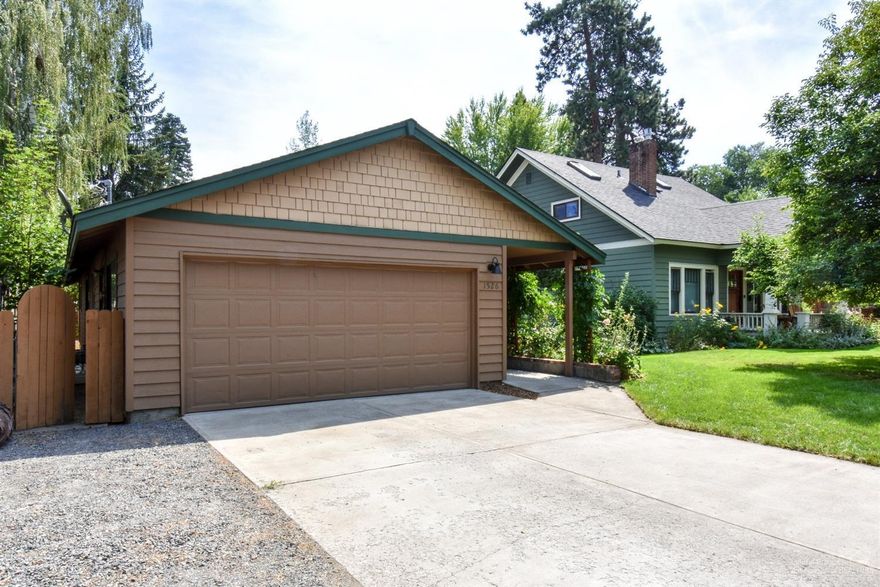 Adorable bungalow in the heart of West side Bend between Portland & Newport, close to downtown Bend and all amenities of Newport Ave! This lovely one level home is surrounded by other charming homes with mature landscaped neighborhood and easy access to downtown Bend. This home offers a bright open floor plan with great room concept, vaulted ceilings, generous bedrooms, each with a private bath. The living room and master bedroom have french doors that open to a spacious deck overlooking a fenced backyard.