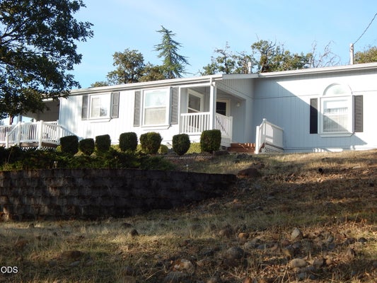 130 RIVERVIEW CIR, SHADY COVE, OR 97539 - Image d3fa4e464b0f769bd5870f5b46ab288d/3405774493