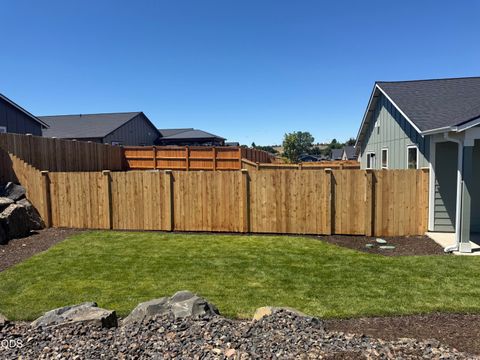 Tiny photo for 651 NE Mitchell Street #166, Madras, OR 97741 (MLS # 220224471)