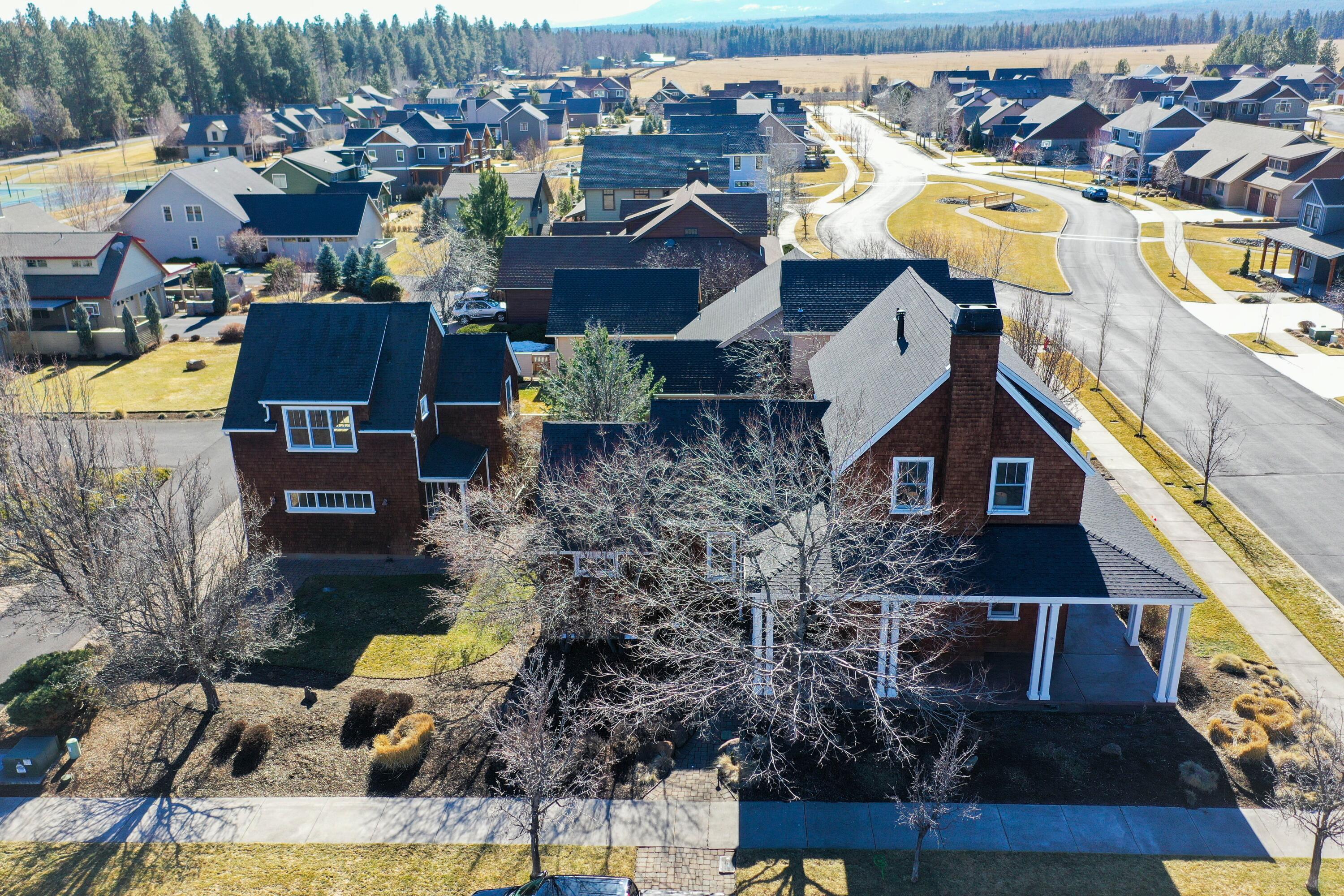 Pine Meadow Vill - Residential