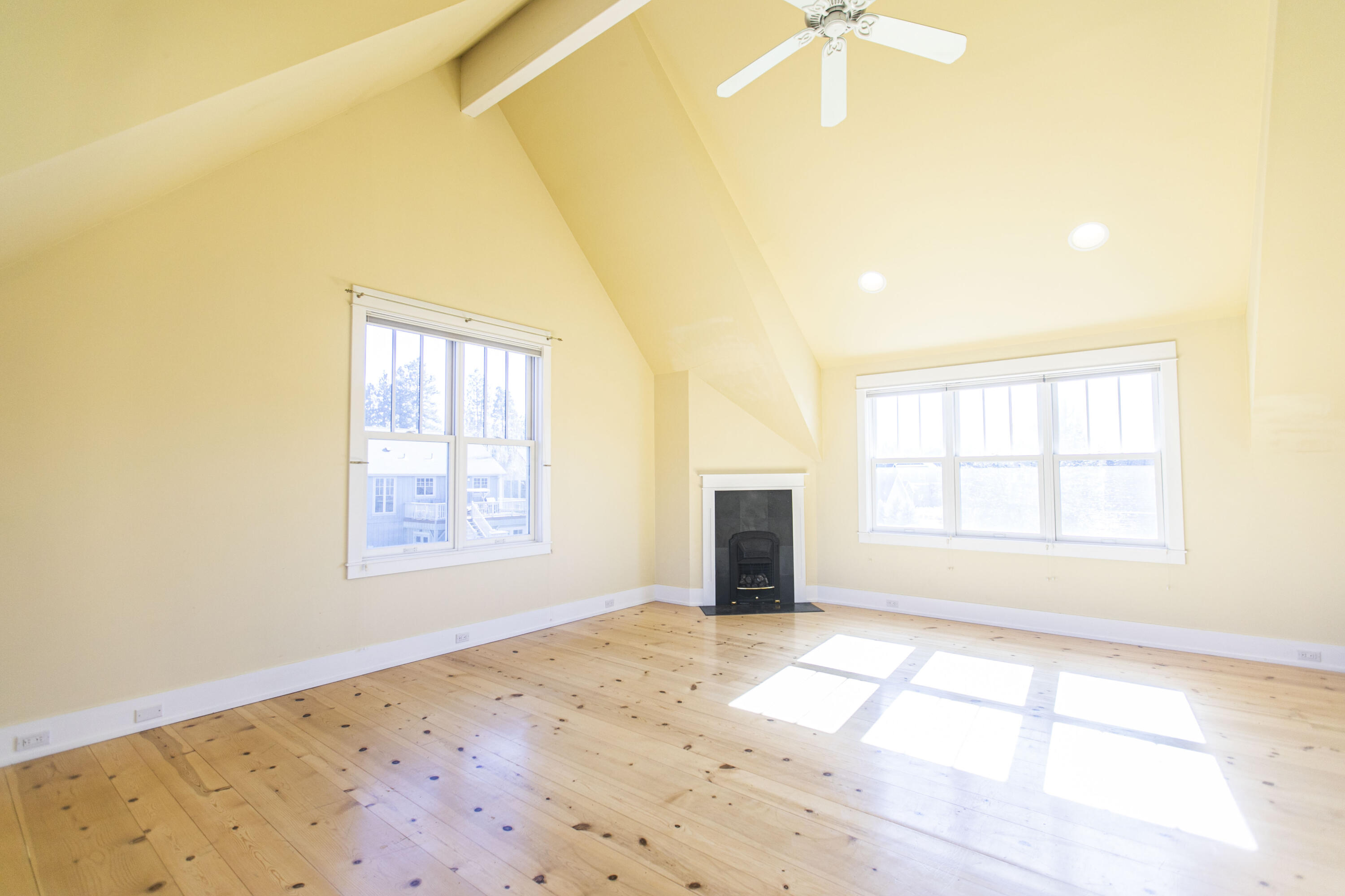 Pine Meadow Vill - Residential
