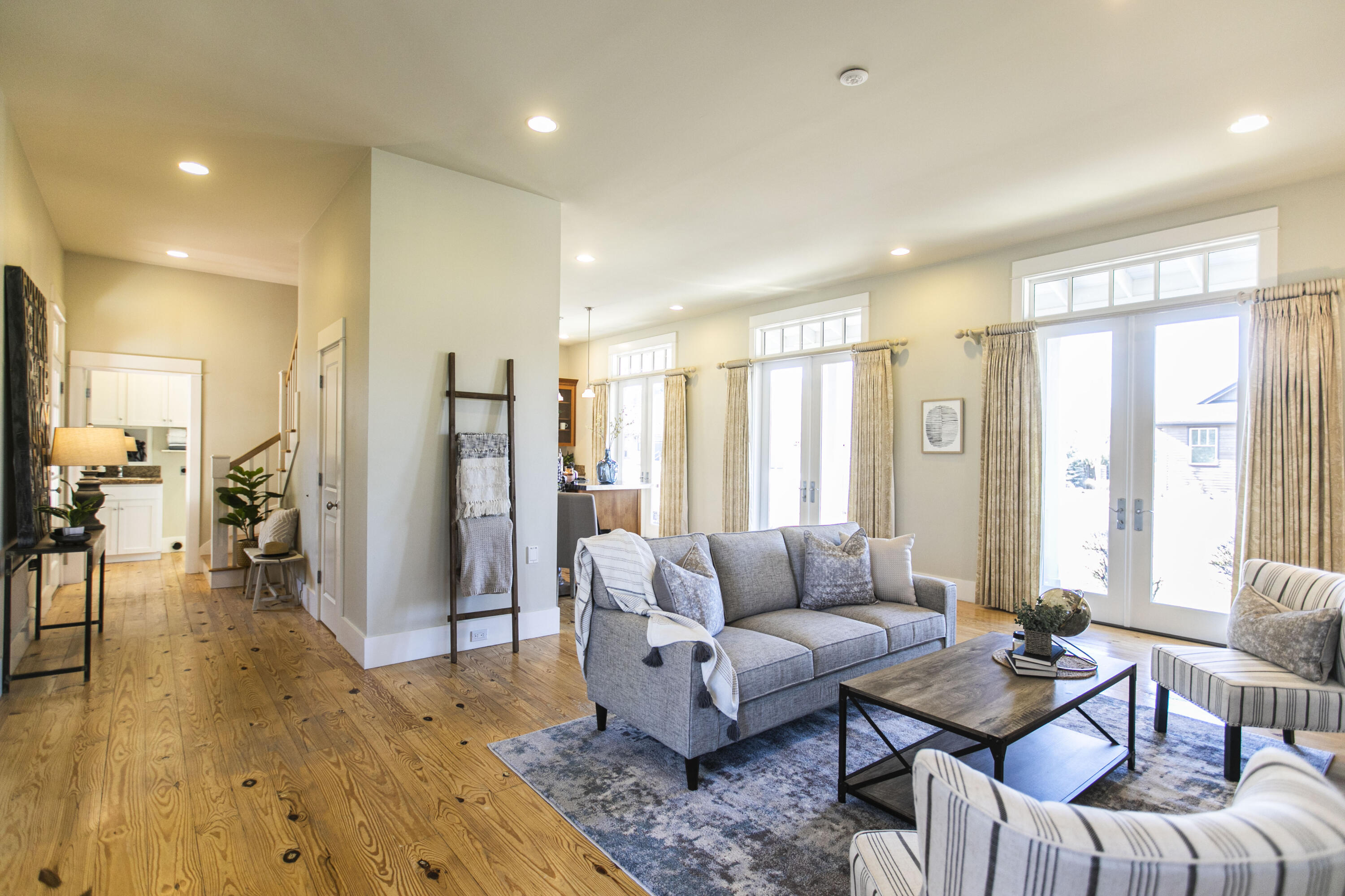 Pine Meadow Vill - Residential