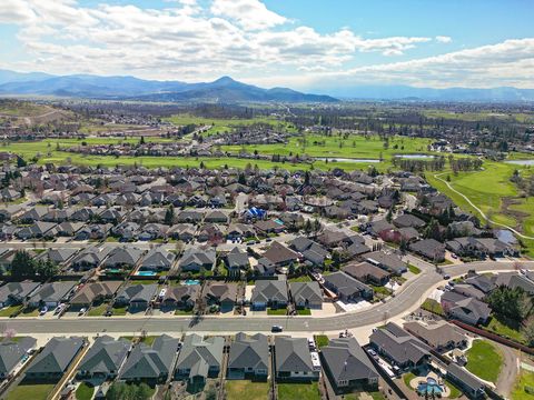 Tiny photo for 936 Arrowhead Trail, Eagle Point, OR 97524 (MLS # 220216893)