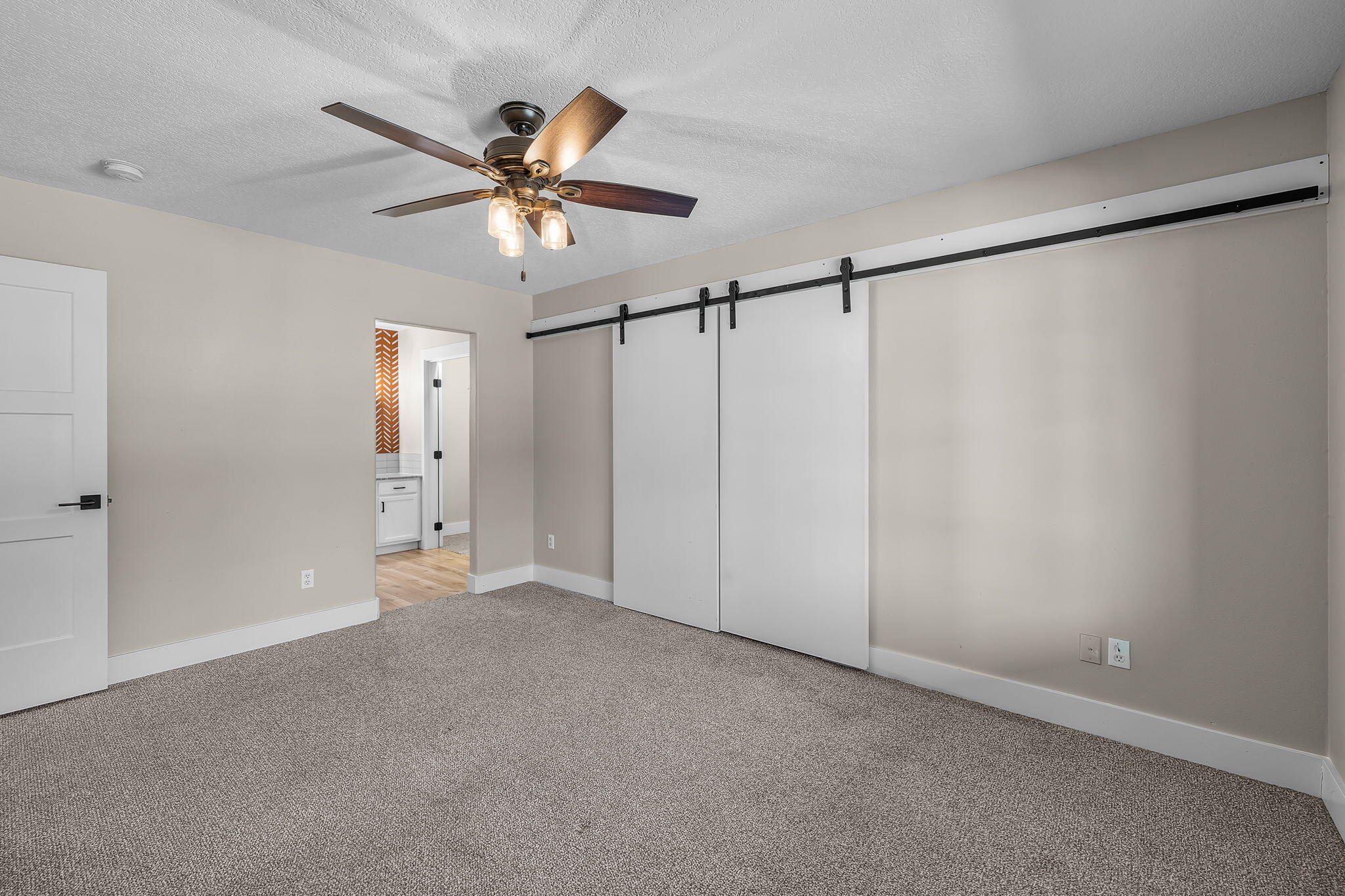 Palisades Estate - Residential