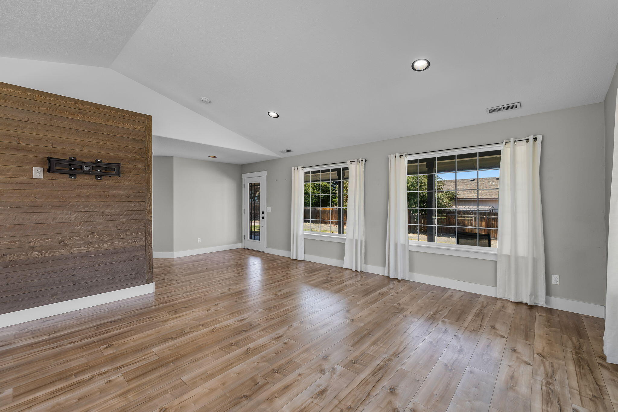 Palisades Estate - Residential