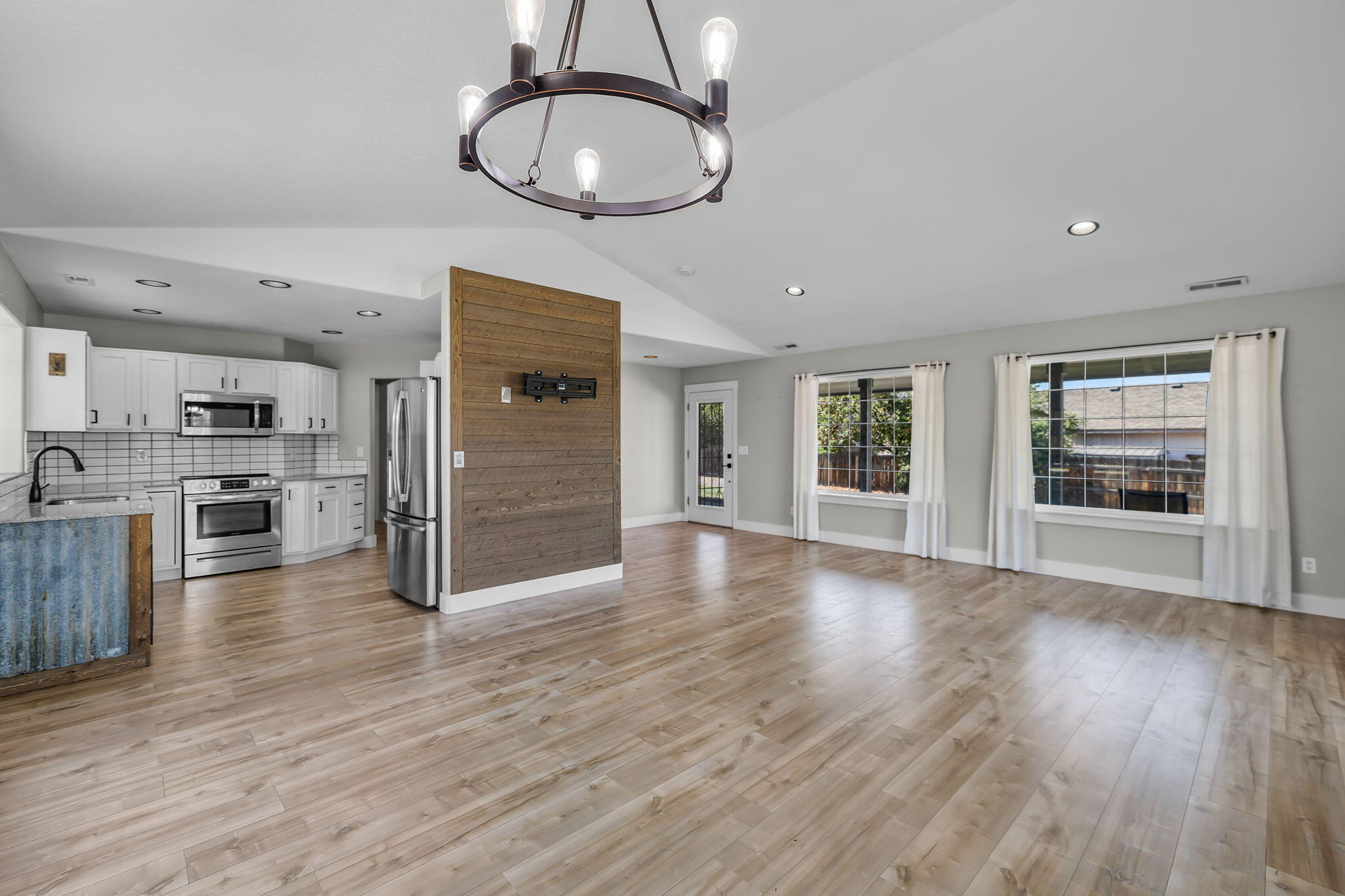 Palisades Estate - Residential