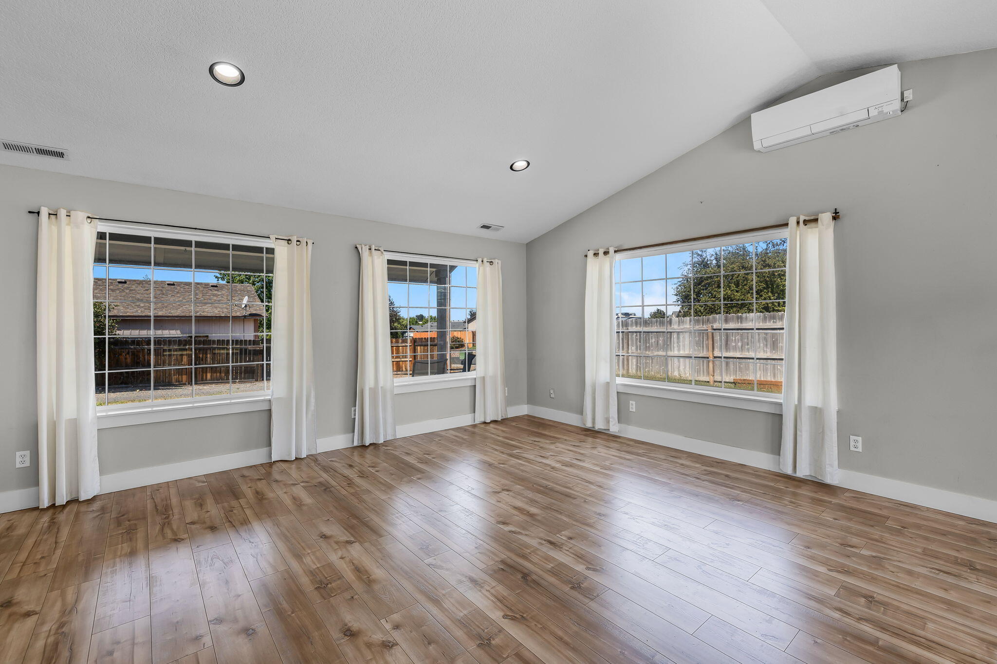 Palisades Estate - Residential