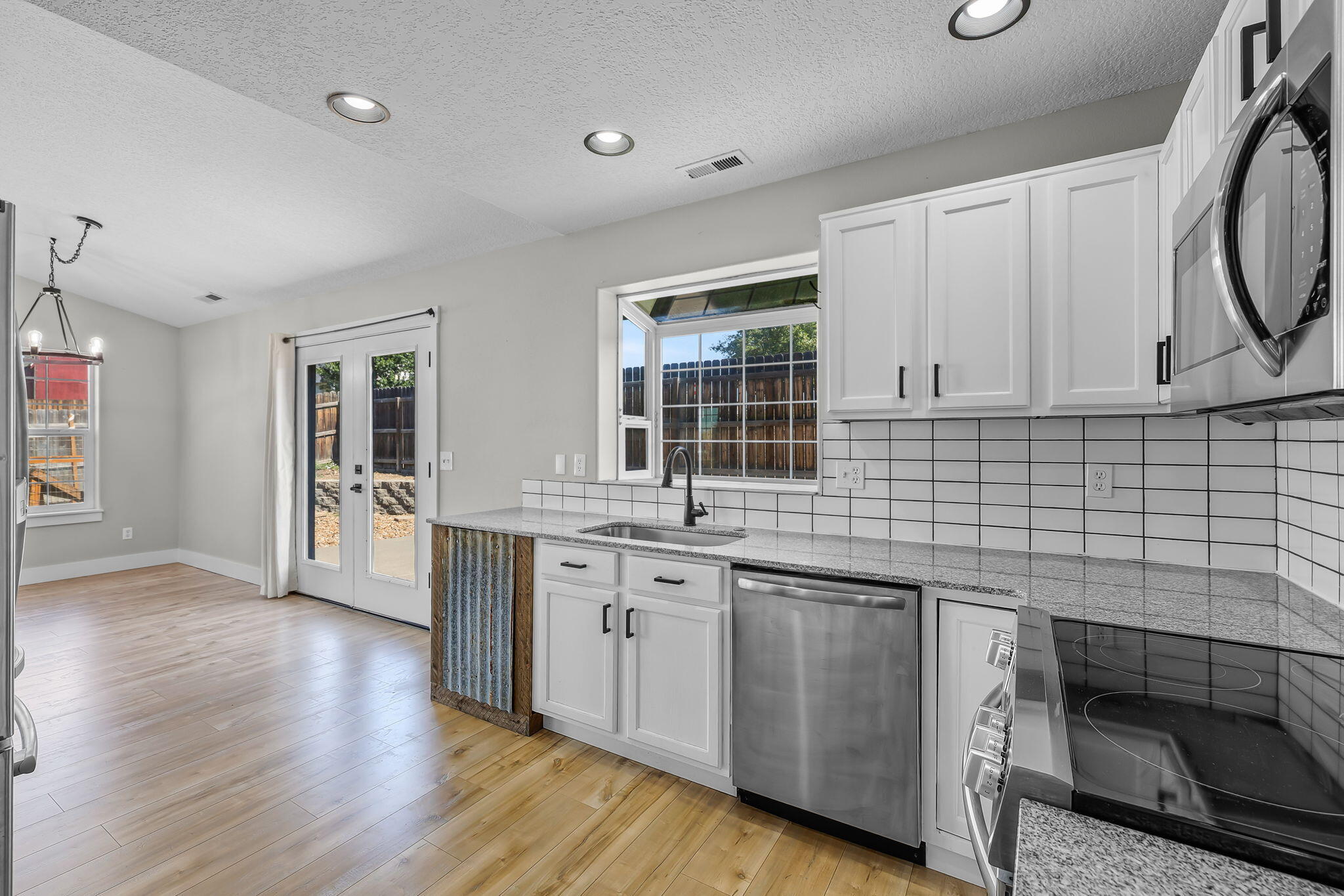 Palisades Estate - Residential