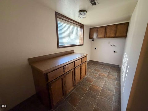 Tiny photo for 2586 Freedom Way, Medford, OR 97504 (MLS # 220225123)