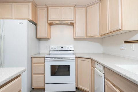 Tiny photo for 751 Azalea Drive, Grants Pass, OR 97526 (MLS # 220212476)