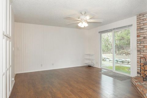 Tiny photo for 751 Azalea Drive, Grants Pass, OR 97526 (MLS # 220212476)