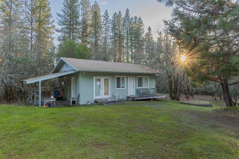 Tiny photo for 751 Azalea Drive, Grants Pass, OR 97526 (MLS # 220212476)