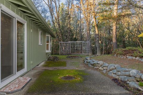 Tiny photo for 751 Azalea Drive, Grants Pass, OR 97526 (MLS # 220212476)