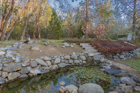 Tiny photo for 751 Azalea Drive, Grants Pass, OR 97526 (MLS # 220212476)