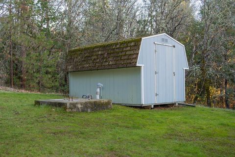 Tiny photo for 751 Azalea Drive, Grants Pass, OR 97526 (MLS # 220212476)