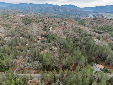 Tiny photo for 751 Azalea Drive, Grants Pass, OR 97526 (MLS # 220212476)
