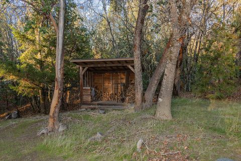 Tiny photo for 751 Azalea Drive, Grants Pass, OR 97526 (MLS # 220212476)