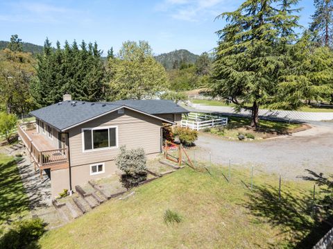 Tiny photo for 3583 Ross Lane, Central Point, OR 97502 (MLS # 220219716)
