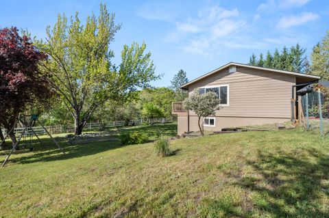 Tiny photo for 3583 Ross Lane, Central Point, OR 97502 (MLS # 220219716)