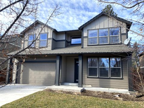 Photo of 61725 SE Daly Estates Drive, Bend, OR 97702 (MLS # 220214867)