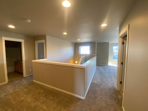 Tiny photo for 61725 SE Daly Estates Drive, Bend, OR 97702 (MLS # 220214867)