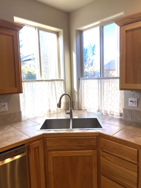 Tiny photo for 61725 SE Daly Estates Drive, Bend, OR 97702 (MLS # 220214867)