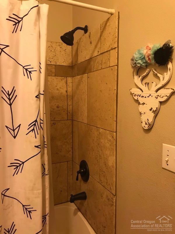 Deschutes River Acre - Residential