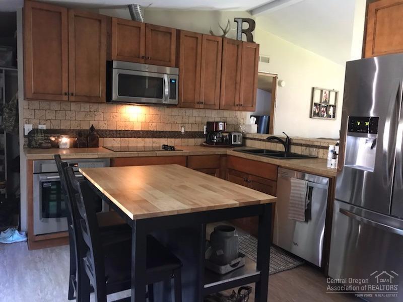 Deschutes River Acre - Residential