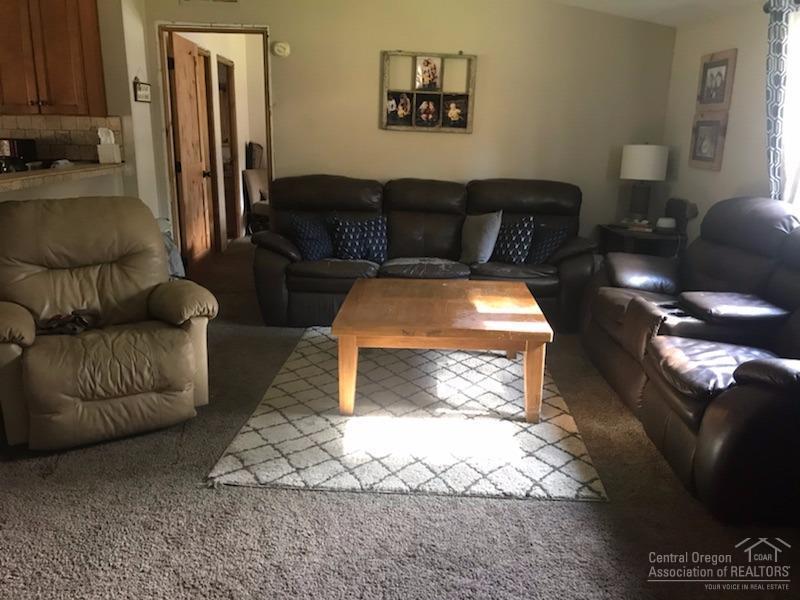 Deschutes River Acre - Residential