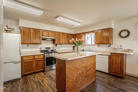 Tiny photo for 6181 Thistle Lane, Central Point, OR 97502 (MLS # 220224369)